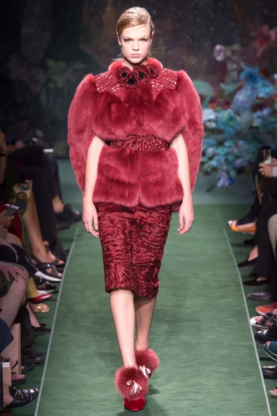 Look 23